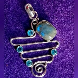 Labradorite and Topaz pendant set in .925 silver